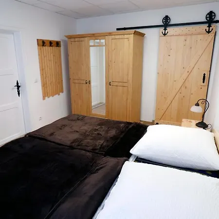 Gaestezimmer Zum Rotem Karpfen בית הארחה