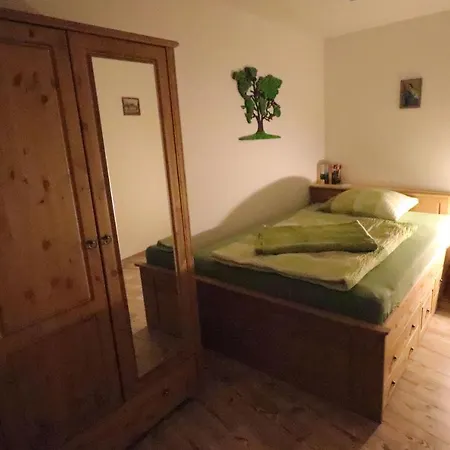 Gaestezimmer Zum Rotem Karpfen Vendégház