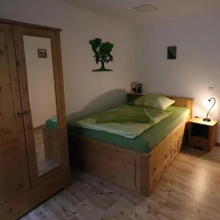 Gaestezimmer Zum Rotem Karpfen Vendégház *