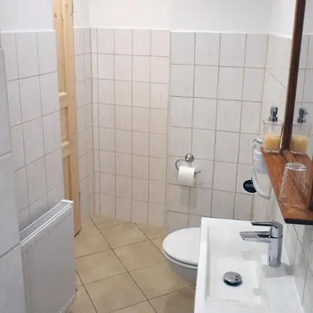 Gaestezimmer Zum Rotem Karpfen ארפורט