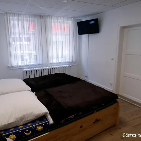 Gaestezimmer Zum Rotem Karpfen 게스트하우스 *