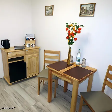 Gaestezimmer Zum Rotem Karpfen * 에르푸르트