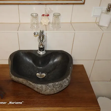 Gasthof Gästezimmer Zum Rotem Karpfen *