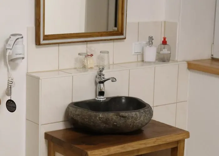 Gasthof Gästezimmer Zum Rotem Karpfen *