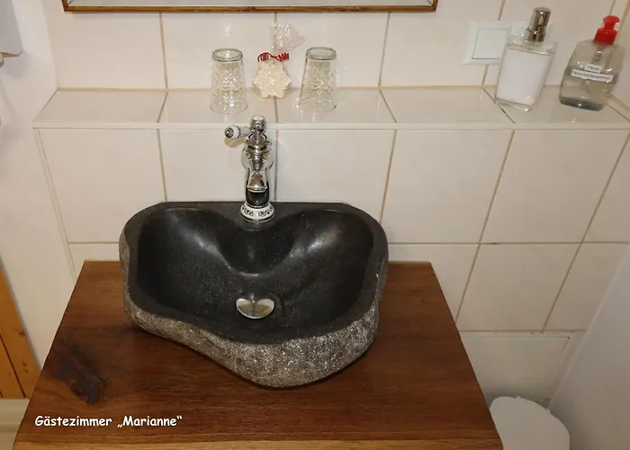 Gasthof Gästezimmer Zum Rotem Karpfen *